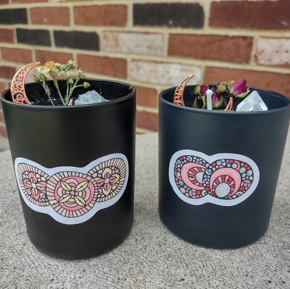 Lunar Eclipse 6oz Hand Poured Candle - Picture 6 of 16